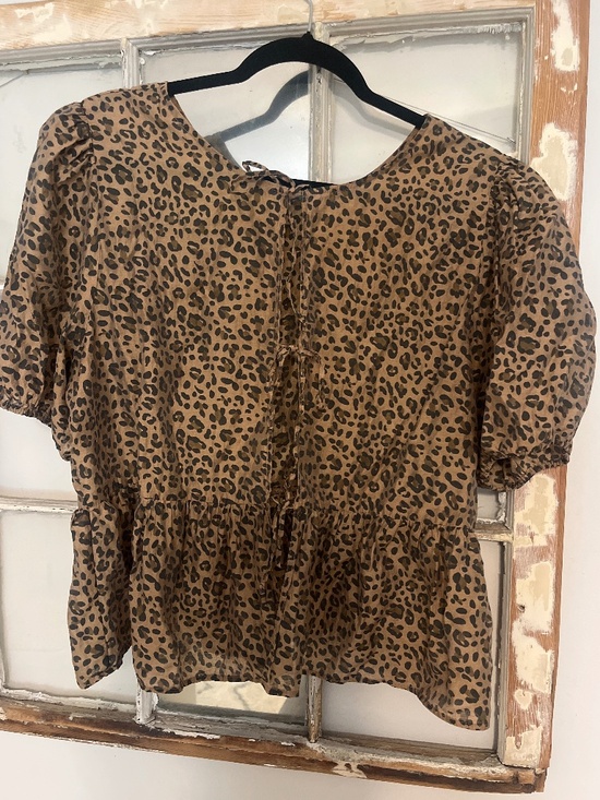 American Eagle Outfitters Tops - Reversible Cheetah Print Top